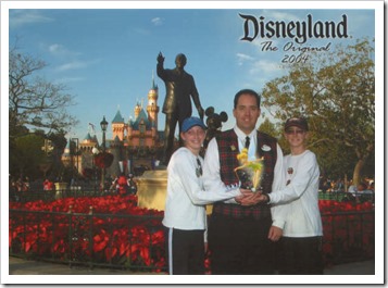 Dave Tavres, Disneyland Tour Guide 2004